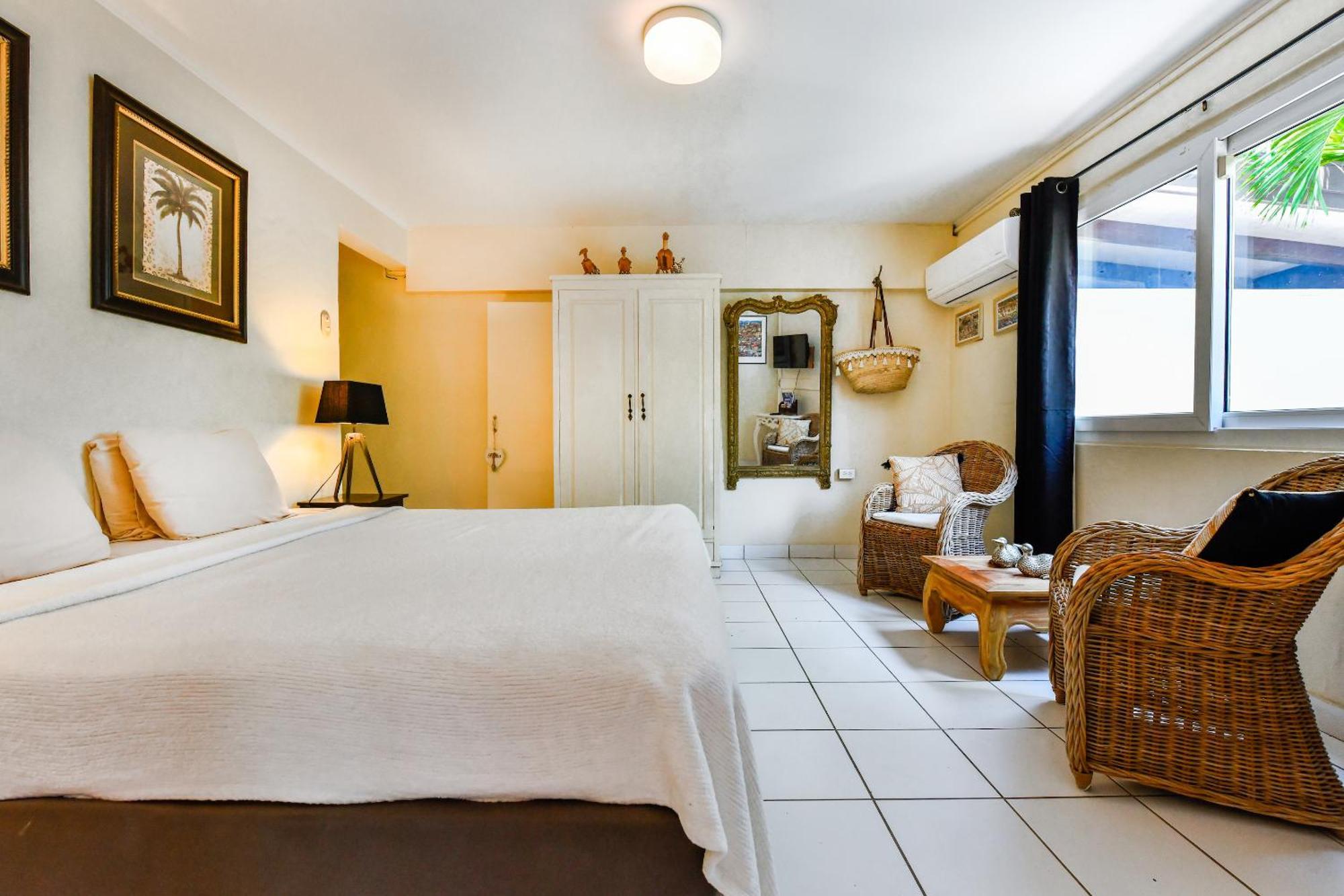 Brisas Studio Apartments (Adults Only) شاطئ بالم المظهر الخارجي الصورة